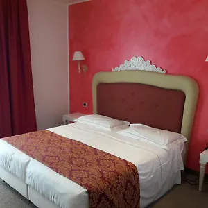 Palace & La Conchiglia D' Oro Szálloda